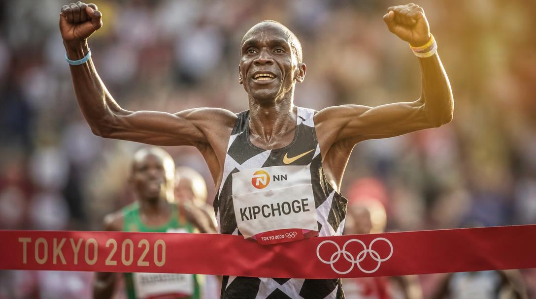 Andreas Almgren vann VM-guld i halvmaraton i Köpenhamn